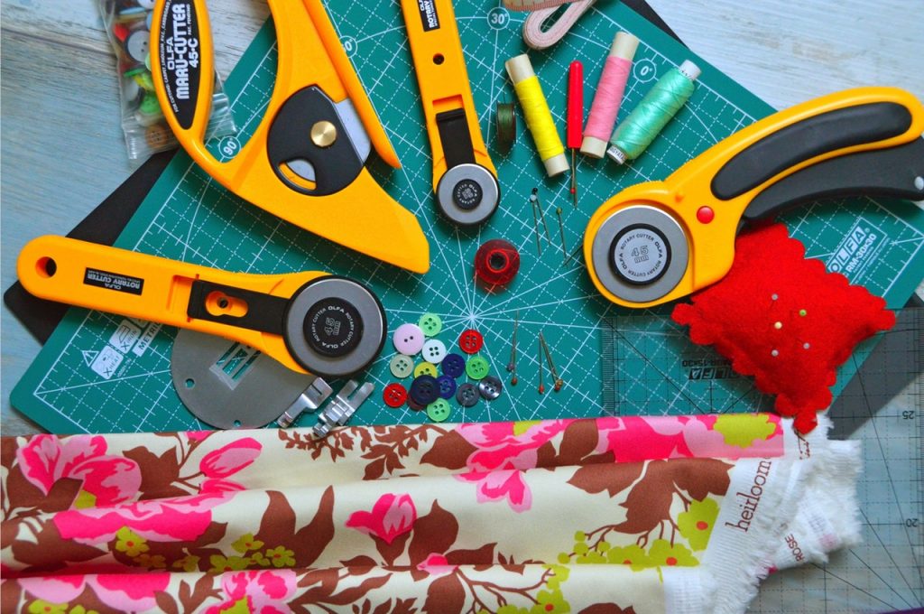 How to cut fabric for quilting